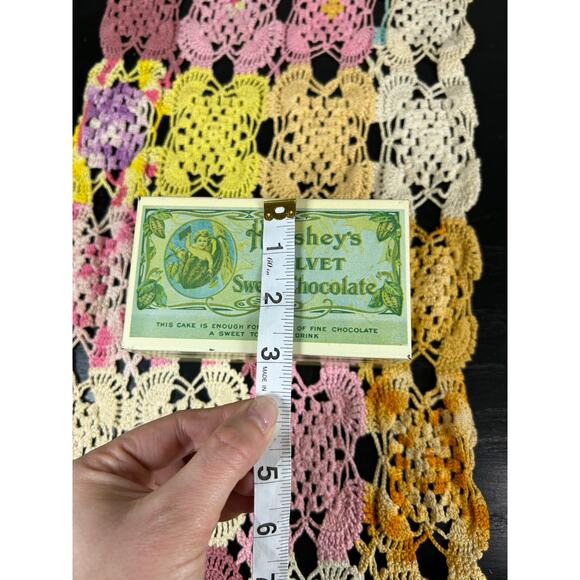 Vtg metal Hershey Chocolate Recipe Storage Box- Hersheys - pale yellow green - Picture 6 of 11